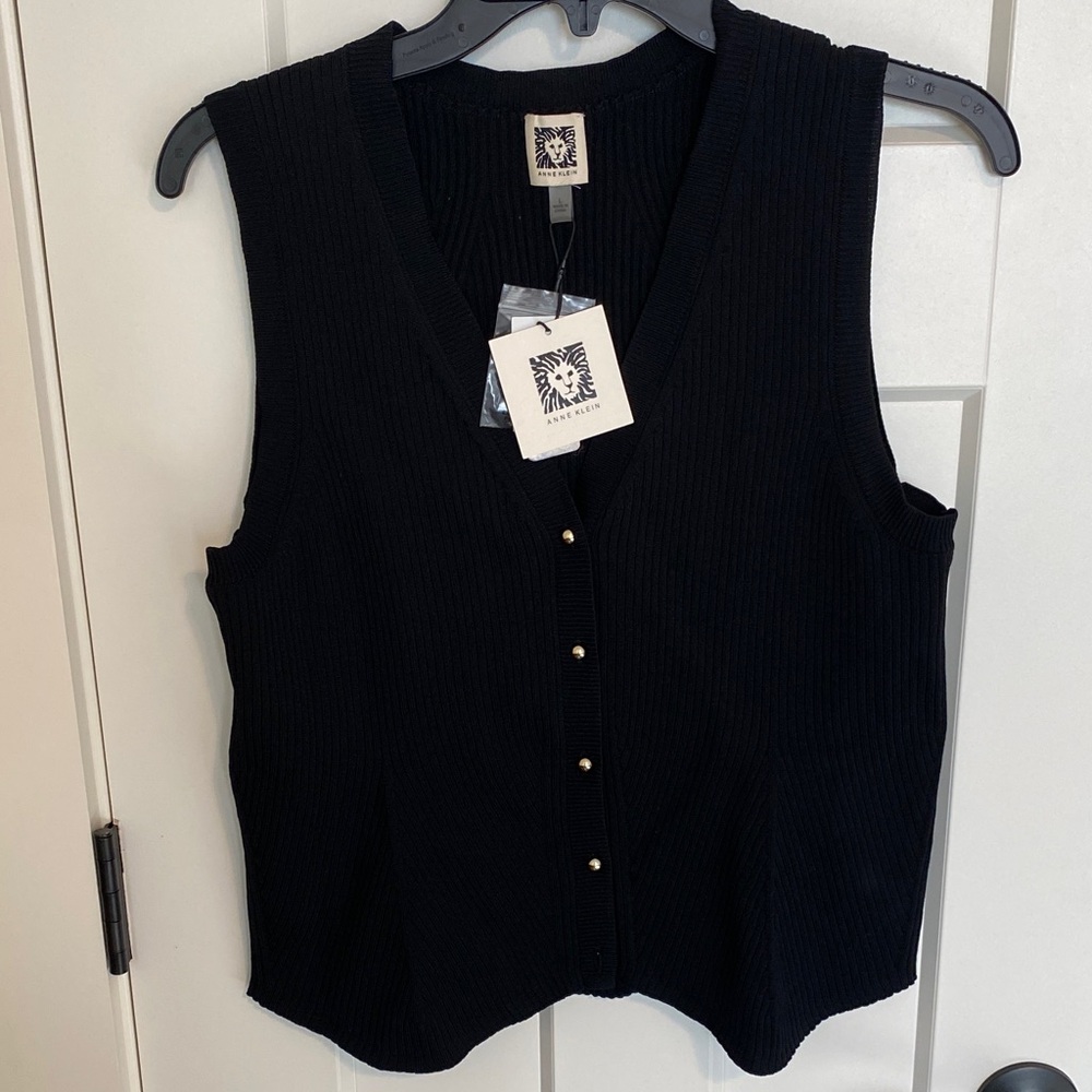 Anne Klein Black Sleeveless Vest